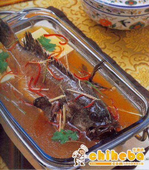 锅烧石斑鱼 原料有青斑 豆腐 泰国鸡酱 上汤